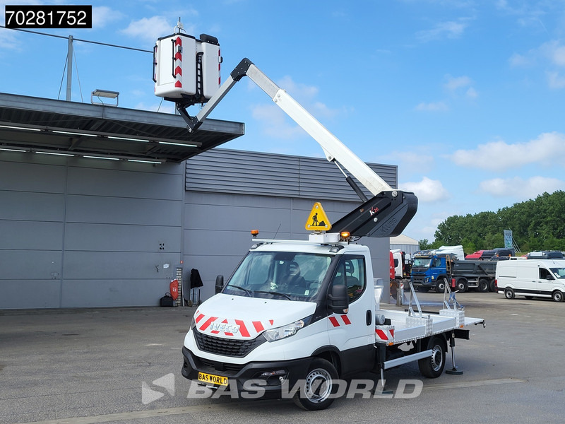 Iveco Daily 35S14 Hoogwerker 11meter Werkhoogte Klubb Navi Airco Cruise Cmaera Parkeersensoren Nacelle Arbeitsbühne 2Personen Airco Cruise c - Furgoneta: foto 3 Iveco Daily 35S14 Hoogwerker 11meter Werkhoogte Klubb Navi Airco Cruise Cmaera Parkeersensoren Nacelle Arbeitsbühne 2Personen Airco Cruise c - Furgoneta: foto 3