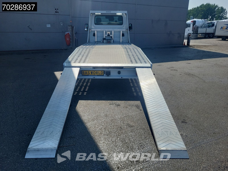 Iveco Daily 35S18 Automaat Autotransporter 3,5t Trekhaak Navi Airco LED ACC Euro6 Oprijwagen Cartransporter Trekhaak - Furgoneta: foto 5 Iveco Daily 35S18 Automaat Autotransporter 3,5t Trekhaak Navi Airco LED ACC Euro6 Oprijwagen Cartransporter Trekhaak - Furgoneta: foto 5