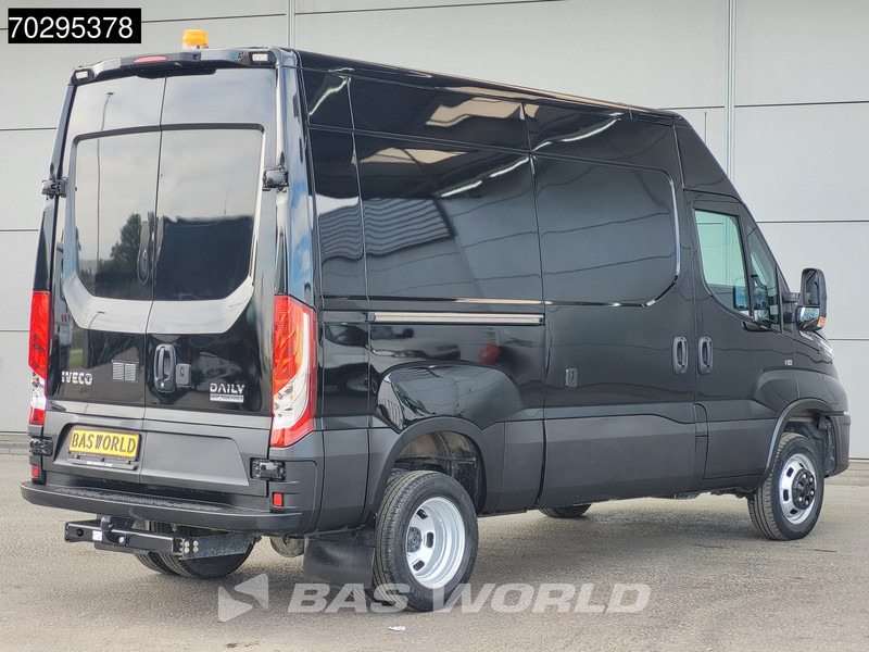Iveco Daily 35C18 3.0L Automaat L2H2 Dubbellucht 3,5t Trekhaak Navi Airco Cruise Camera Euro6 L2 Airco Trekhaak Cruise control - Furgón: foto 5 Iveco Daily 35C18 3.0L Automaat L2H2 Dubbellucht 3,5t Trekhaak Navi Airco Cruise Camera Euro6 L2 Airco Trekhaak Cruise control - Furgón: foto 5