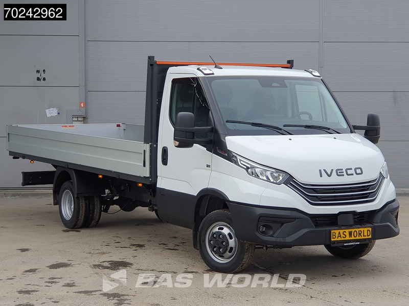 Iveco Daily 35C18 3.0L Automaat Nwe model 2025 Open laadbak Navi ACC LED 3,5T Trekvermogen Pritsche Pickup Airco - Furgoneta caja abierta: foto 3 Iveco Daily 35C18 3.0L Automaat Nwe model 2025 Open laadbak Navi ACC LED 3,5T Trekvermogen Pritsche Pickup Airco - Furgoneta caja abierta: foto 3