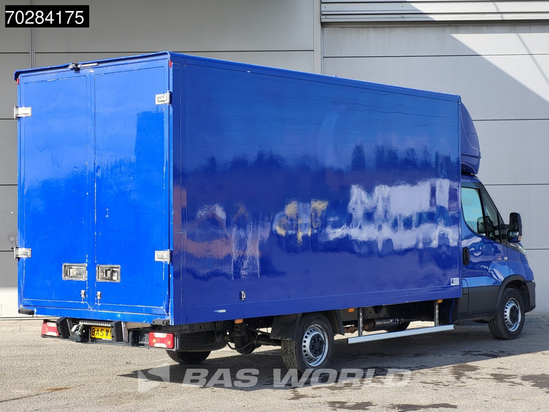 Iveco Daily 35S14 Automaat 488cm lang Bakwagen Achterdeuren LED Airco Cruise Camera Euro6 Meubelbak Koffer 23m3 Airco Cruise control - Furgoneta caja cerrada: foto 5 Iveco Daily 35S14 Automaat 488cm lang Bakwagen Achterdeuren LED Airco Cruise Camera Euro6 Meubelbak Koffer 23m3 Airco Cruise control - Furgoneta caja cerrada: foto 5