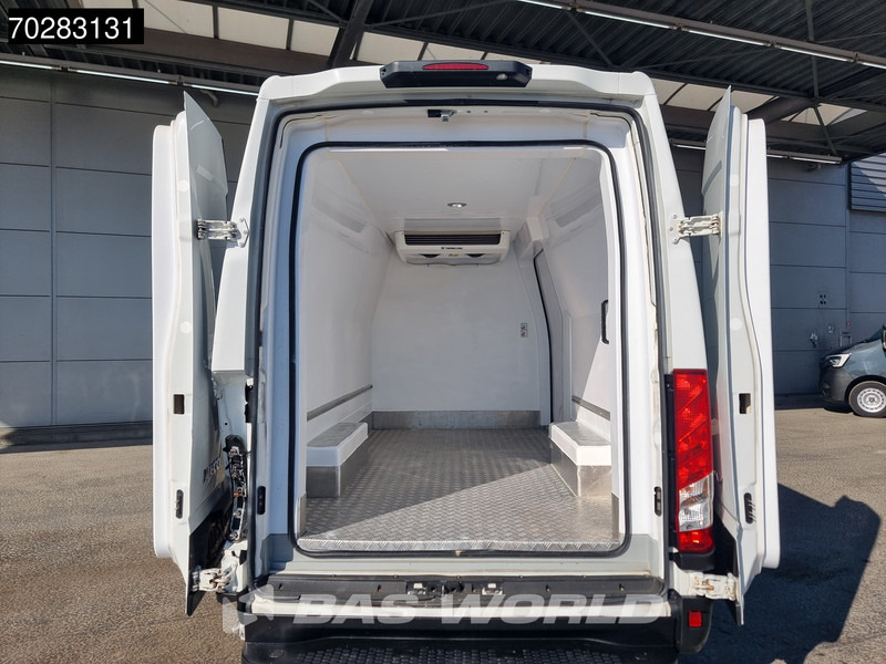 Iveco Daily 35S16 SCHADE/DAMAGE! Koelwagen Vriezer Automaat Thermo King V-300 MAX Airco Cruise Parkeersensoren Kühl Kühler Koel Koeler Kühlw - Furgoneta frigorifica: foto 3 Iveco Daily 35S16 SCHADE/DAMAGE! Koelwagen Vriezer Automaat Thermo King V-300 MAX Airco Cruise Parkeersensoren Kühl Kühler Koel Koeler Kühlw - Furgoneta frigorifica: foto 3