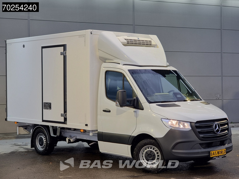 Mercedes-Benz Sprinter 315 CDI Koelwagen Thermo King V-300max 230V stekker Bakwagen Koel Kühlwagen 13m3 Airco Cruise control - Furgoneta frigorifica: foto 5 Mercedes-Benz Sprinter 315 CDI Koelwagen Thermo King V-300max 230V stekker Bakwagen Koel Kühlwagen 13m3 Airco Cruise control - Furgoneta frigorifica: foto 5