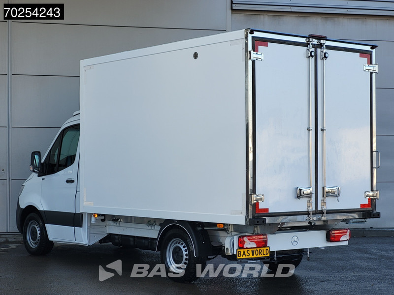 Mercedes-Benz Sprinter 315 CDI Koelwagen Thermo King V-300max 230V stekker Bakwagen Koel Kühlwagen 13m3 Airco Cruise control - Furgoneta frigorifica: foto 2 Mercedes-Benz Sprinter 315 CDI Koelwagen Thermo King V-300max 230V stekker Bakwagen Koel Kühlwagen 13m3 Airco Cruise control - Furgoneta frigorifica: foto 2