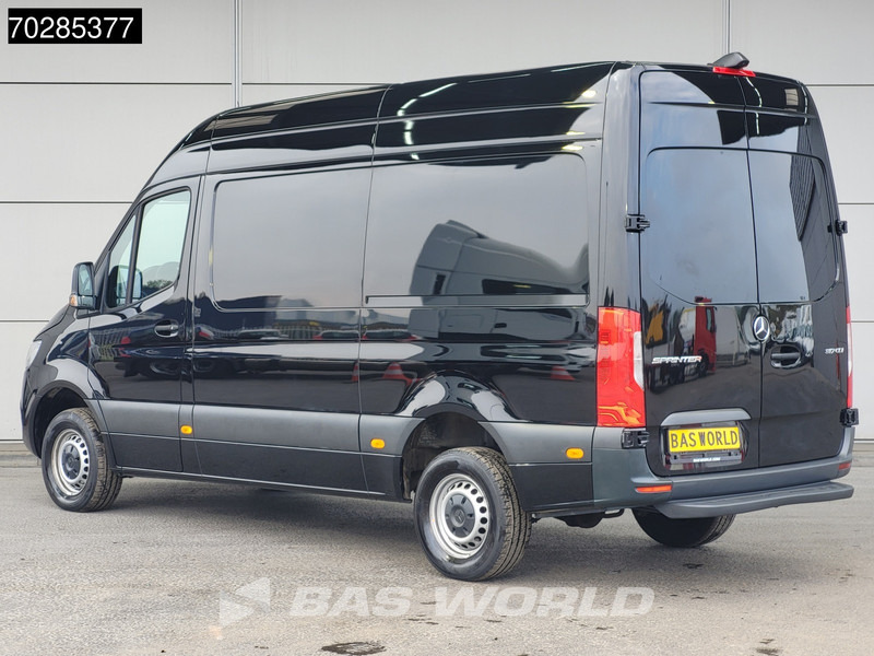 Mercedes-Benz Sprinter 317 CDI Black Edition Automaat 3,5t Trekhaak L2H2 170PK Airco Camera MBUX CarPlay Euro6 L2 12m3 Airco - Furgón: foto 2 Mercedes-Benz Sprinter 317 CDI Black Edition Automaat 3,5t Trekhaak L2H2 170PK Airco Camera MBUX CarPlay Euro6 L2 12m3 Airco - Furgón: foto 2