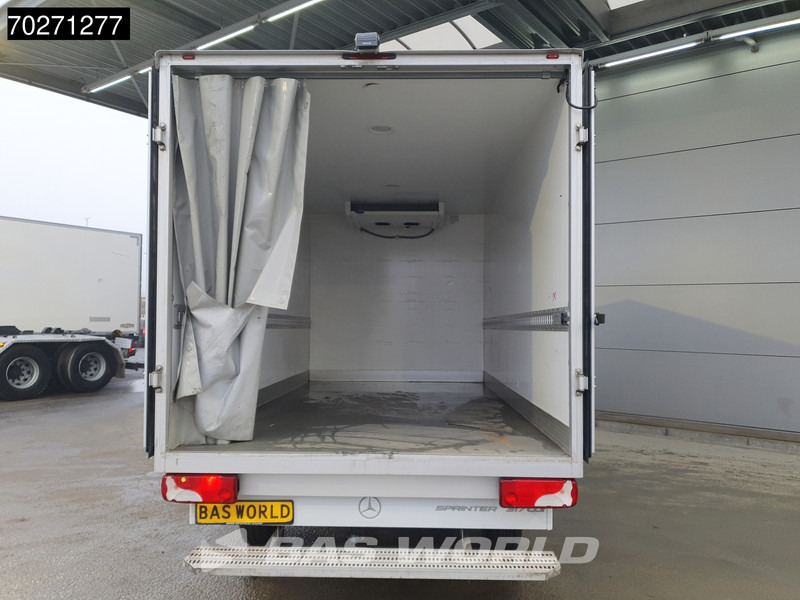 Mercedes-Benz Sprinter 317 CDI Koelwagen Automaat Carrier Xarios 350 230V stekker Cruise Airco Camera Koel Kühlkoffer Koeler Bakwagen 17m3 Airco Cruise - Furgoneta frigorifica: foto 3 Mercedes-Benz Sprinter 317 CDI Koelwagen Automaat Carrier Xarios 350 230V stekker Cruise Airco Camera Koel Kühlkoffer Koeler Bakwagen 17m3 Airco Cruise - Furgoneta frigorifica: foto 3