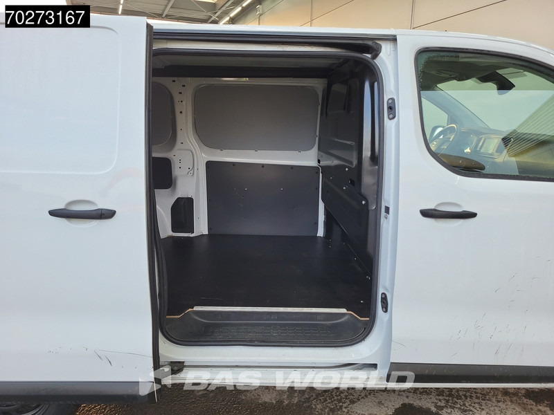 Opel Vivaro 145pk L3H1 Navi Cruise Camera Parkeersensoren Airco L3 5m3 Airco Cruise control - Furgoneta pequeña: foto 2 Opel Vivaro 145pk L3H1 Navi Cruise Camera Parkeersensoren Airco L3 5m3 Airco Cruise control - Furgoneta pequeña: foto 2