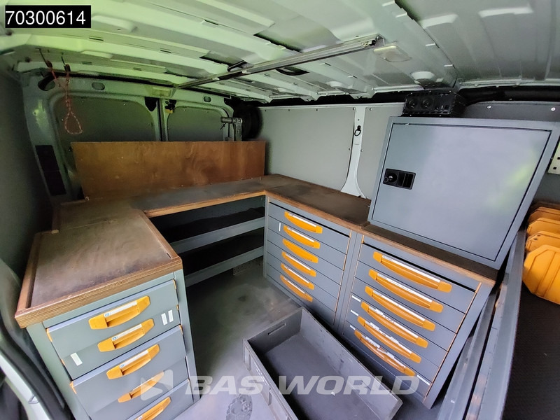 Furgoneta pequeña Renault Trafic 145pk L2H1 Airco Imperiaal Werkplaatsinrichting Euro6 L2 Airco: foto 9 Furgoneta pequeña Renault Trafic 145pk L2H1 Airco Imperiaal Werkplaatsinrichting Euro6 L2 Airco: foto 9