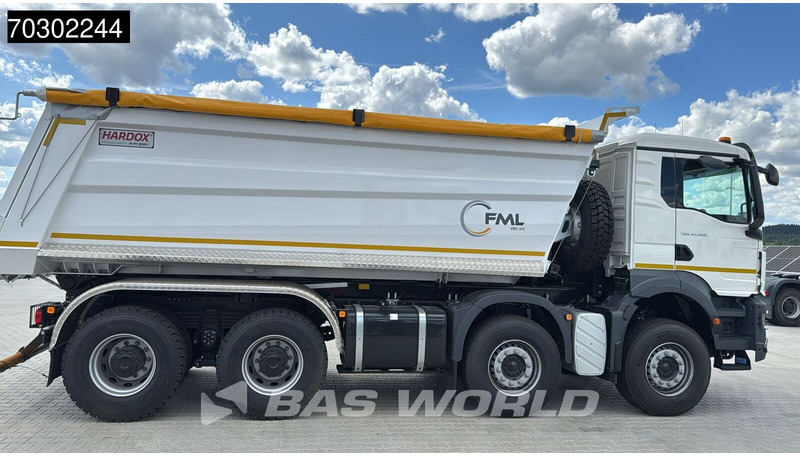 MAN TGS 41.400 8X4 NEW! 20m3 Hardox tipper Steel suspension Manual Euro 2 - Camión volquete: foto 3 MAN TGS 41.400 8X4 NEW! 20m3 Hardox tipper Steel suspension Manual Euro 2 - Camión volquete: foto 3