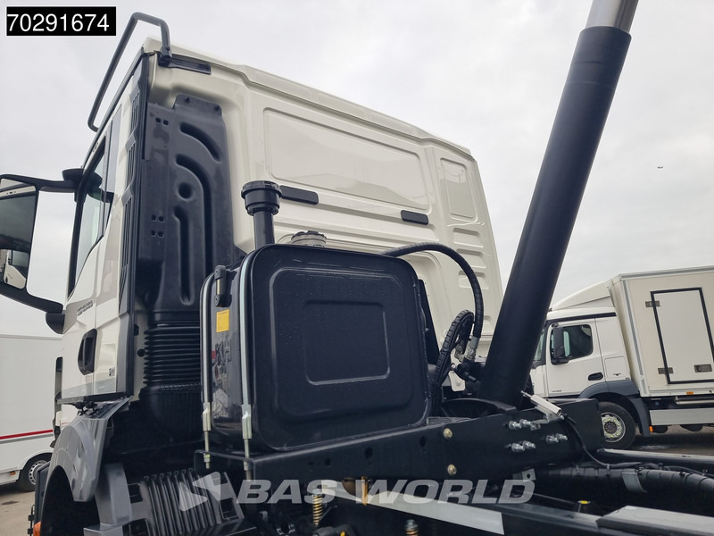 MAN TGS 41.480 8X8 8x8 20m3 KH Kipper tarpaulin Manual Big-axle Steel suspension Euro 6 - Camión volquete: foto 5 MAN TGS 41.480 8X8 8x8 20m3 KH Kipper tarpaulin Manual Big-axle Steel suspension Euro 6 - Camión volquete: foto 5