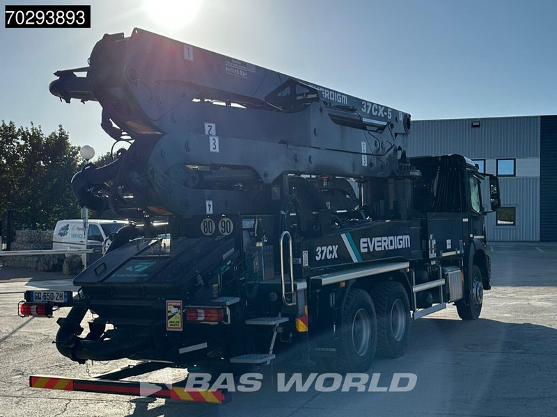 Mercedes-Benz Arocs 2840 Arocs 6X4 Unused! Everdigm 37CX-5 concrete pump Steel Suspension Automatic Euro 6 - Camión bomba de hormigón: foto 5 Mercedes-Benz Arocs 2840 Arocs 6X4 Unused! Everdigm 37CX-5 concrete pump Steel Suspension Automatic Euro 6 - Camión bomba de hormigón: foto 5