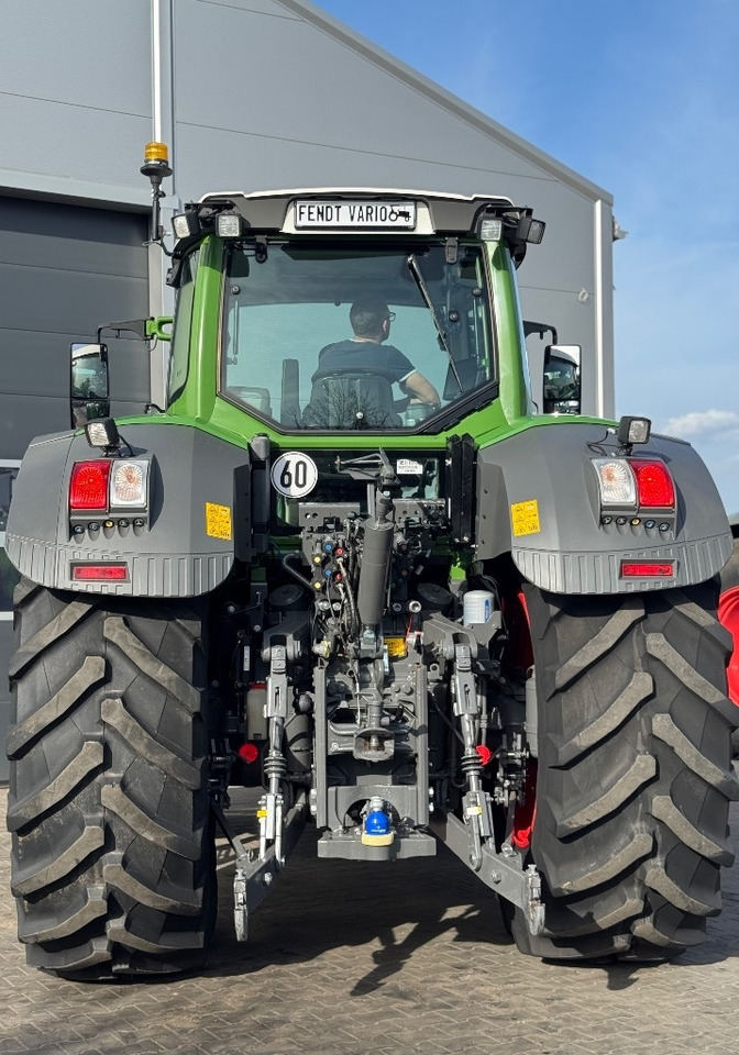 Fendt 930 Vario S4 Profi Plus - Tractor: foto 5 Fendt 930 Vario S4 Profi Plus - Tractor: foto 5