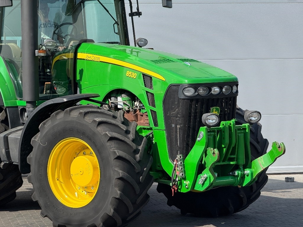 John Deere 8530 AutoPower - Tractor: foto 3 John Deere 8530 AutoPower - Tractor: foto 3