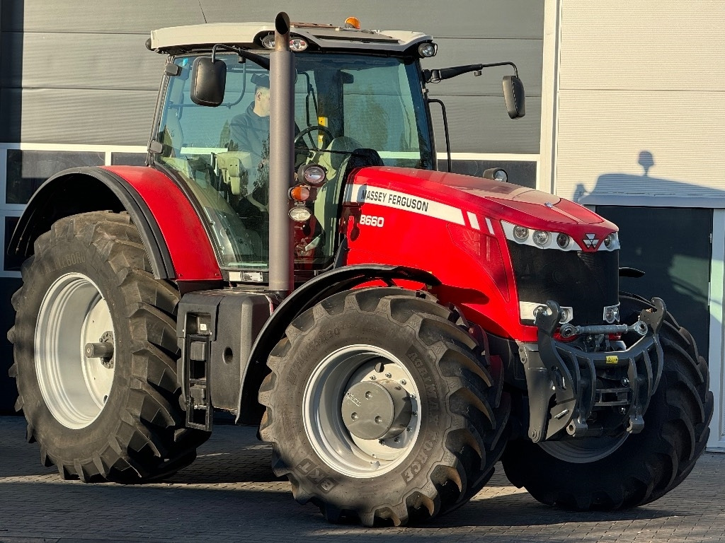 Massey Ferguson 8660 - Tractor: foto 2 Massey Ferguson 8660 - Tractor: foto 2