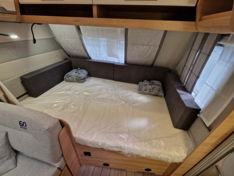 Knaus Sudwind 500 QDK 60° Years - Caravana: foto 4 Knaus Sudwind 500 QDK 60° Years - Caravana: foto 4