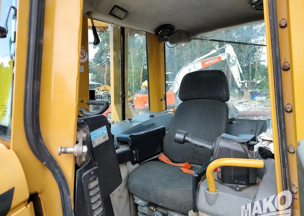 Bulldozer Caterpillar D6N LGP: foto 9