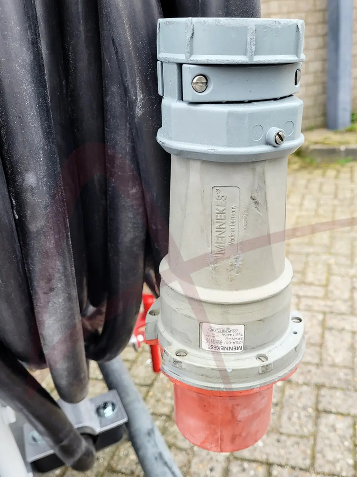 AXA POWER 3GSTS 200/345L - Unidad de potencia en tierra: foto 5 AXA POWER 3GSTS 200/345L - Unidad de potencia en tierra: foto 5