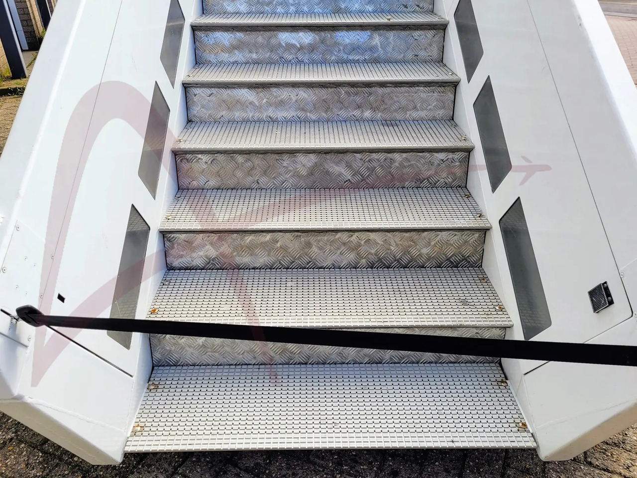 KAHLBACHER JET-STEP 180/420 - Escalera de pasajeros: foto 4 KAHLBACHER JET-STEP 180/420 - Escalera de pasajeros: foto 4
