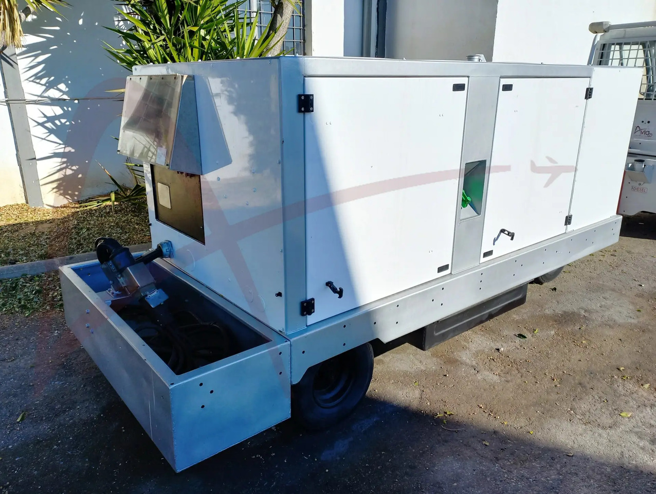 TLD 4090-T-CUP - Unidad de potencia en tierra: foto 1 TLD 4090-T-CUP - Unidad de potencia en tierra: foto 1