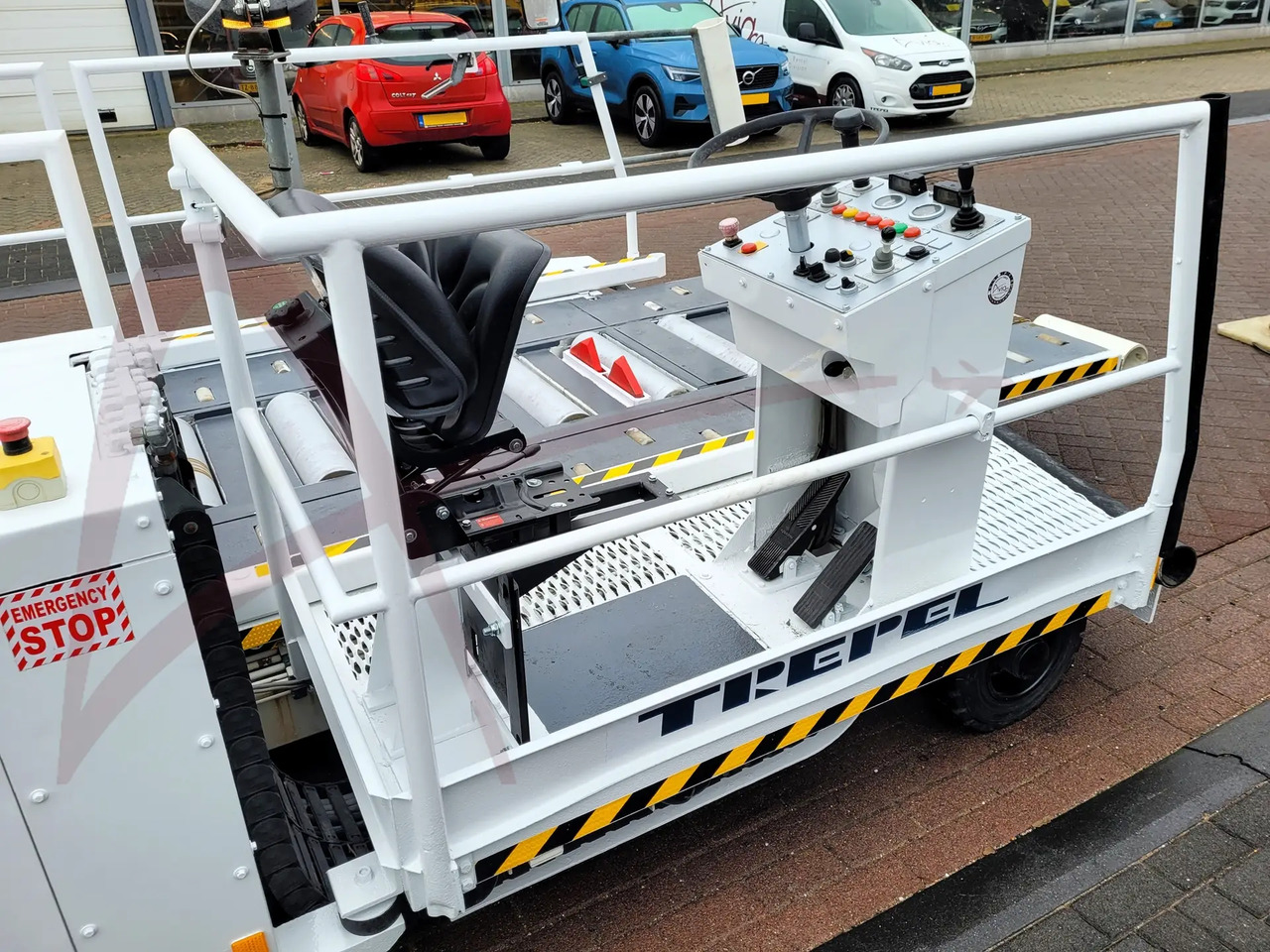 TREPEL CCL35/35 - Cargadora de contenedores/ Palets: foto 4 TREPEL CCL35/35 - Cargadora de contenedores/ Palets: foto 4