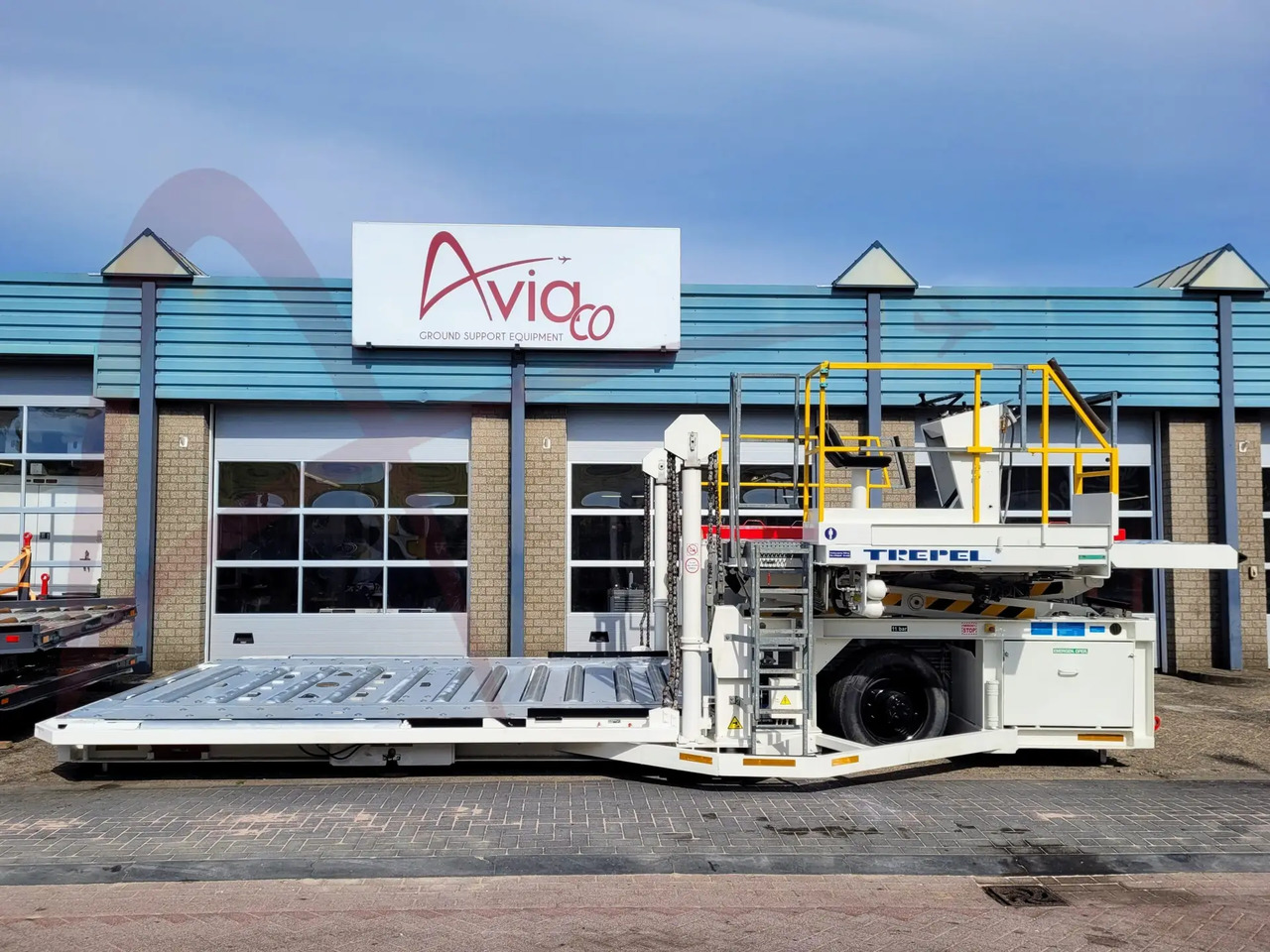 TREPEL CHAMP 70W - Cargadora de contenedores/ Palets: foto 1 TREPEL CHAMP 70W - Cargadora de contenedores/ Palets: foto 1