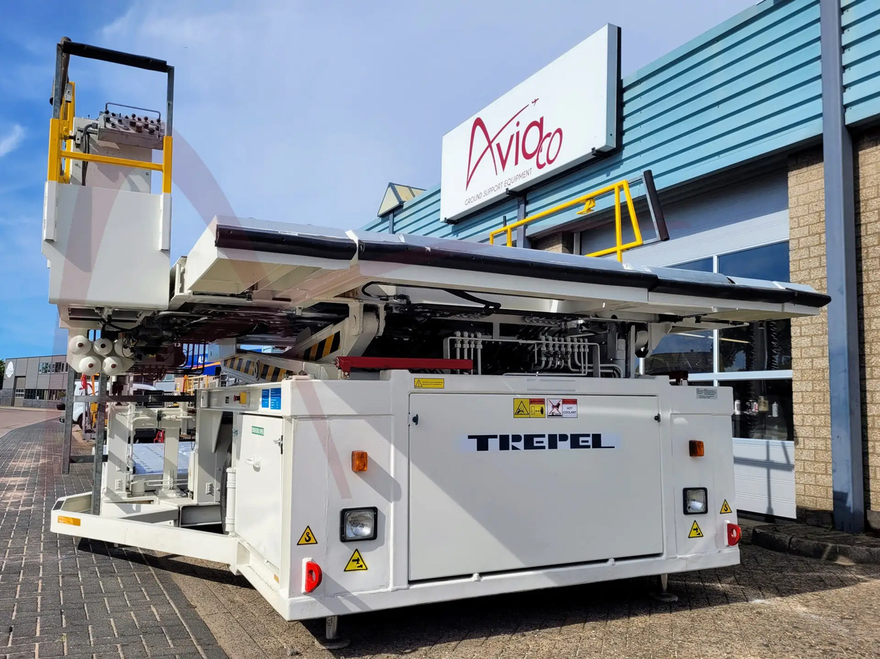 TREPEL CHAMP 70W - Cargadora de contenedores/ Palets: foto 3 TREPEL CHAMP 70W - Cargadora de contenedores/ Palets: foto 3