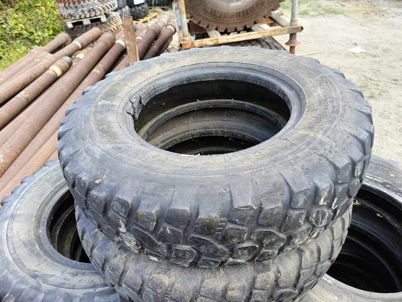 Michelin 6,50 R16 C 7,00R16 C 22/100R16 255/100R16 banden l - Neumáticos y llantas para Maquinaria de construcción: foto 5 Michelin 6,50 R16 C 7,00R16 C 22/100R16 255/100R16 banden l - Neumáticos y llantas para Maquinaria de construcción: foto 5