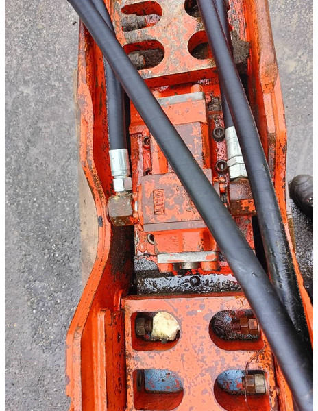 Martillo hidráulico para Maquinaria de construcción NPK E 210 GH9 hamer hammer hydraulic 18-25 ton 2000: foto 15