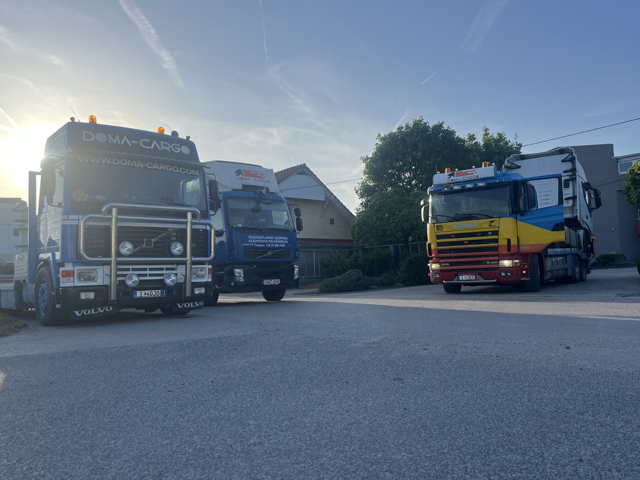 Camión portavehículos para transporte de equipos pesados SCANIA 164 480 V8 GS MEPPEL: foto 17