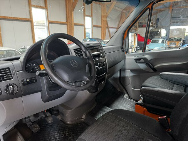 MERCEDES-BENZ Sprinter 316 CDI 4x4 Allrad 5-Sitzer... - Furgón, Furgoneta combi: foto 5 MERCEDES-BENZ Sprinter 316 CDI 4x4 Allrad 5-Sitzer... - Furgón, Furgoneta combi: foto 5