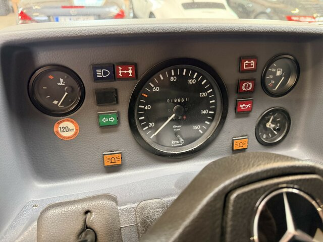 MERCEDES-BENZ T1 310 Bremer Doka perfekt!... - Furgoneta caja cerrada, Furgoneta combi: foto 4 MERCEDES-BENZ T1 310 Bremer Doka perfekt!... - Furgoneta caja cerrada, Furgoneta combi: foto 4