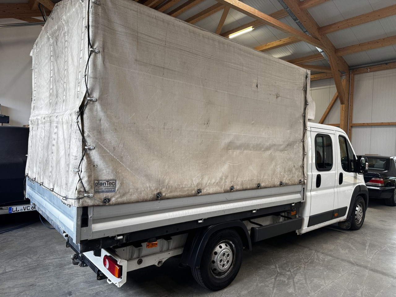 Peugeot Boxer 165 HDI Doka Pritsche Plane Ladekran - Furgoneta caja abierta, Furgoneta combi: foto 5 Peugeot Boxer 165 HDI Doka Pritsche Plane Ladekran - Furgoneta caja abierta, Furgoneta combi: foto 5