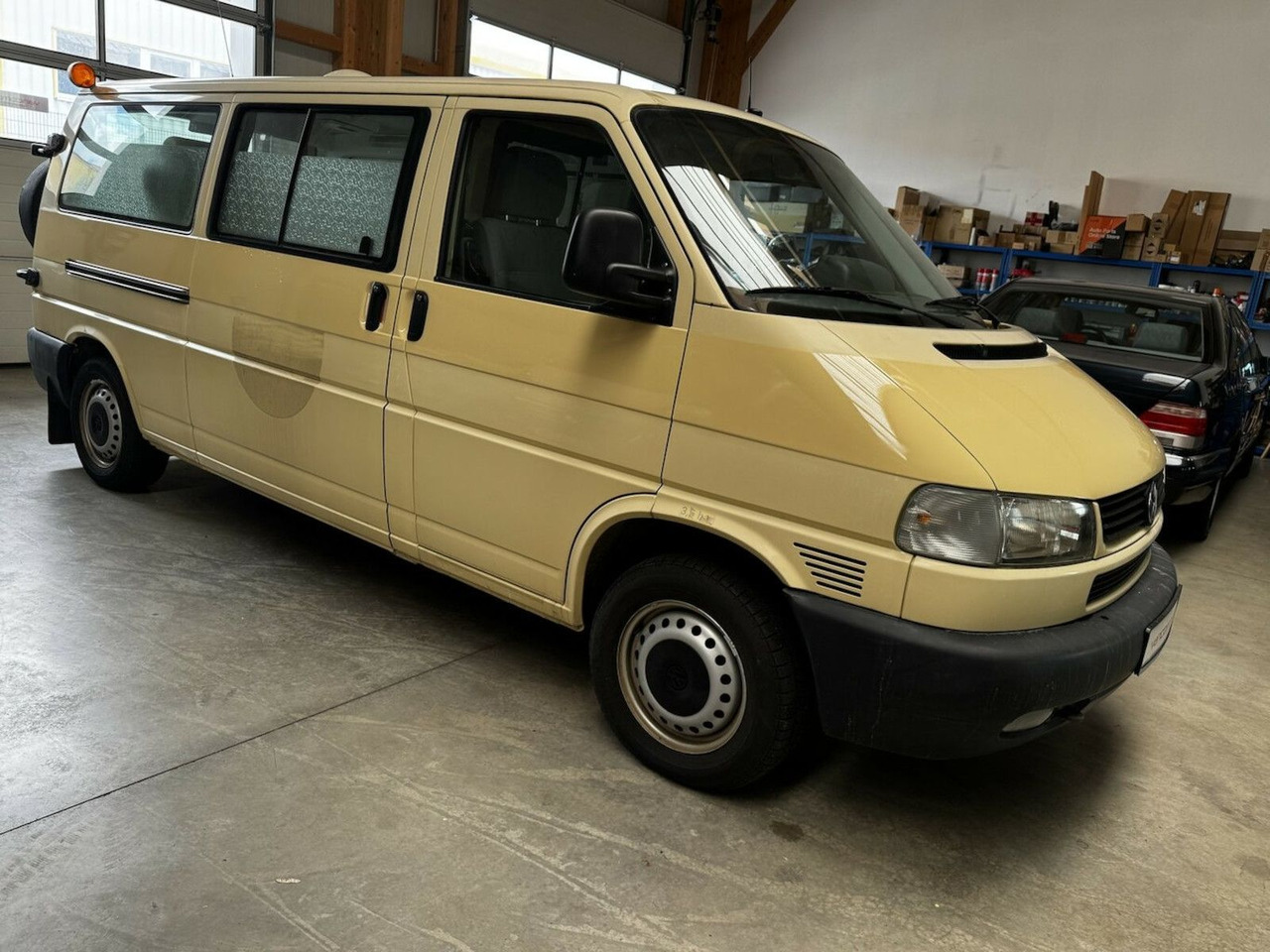 Volkswagen T4 2.5 TDI Syncro 4x4 lang 1. Hand! - Furgón: foto 4 Volkswagen T4 2.5 TDI Syncro 4x4 lang 1. Hand! - Furgón: foto 4