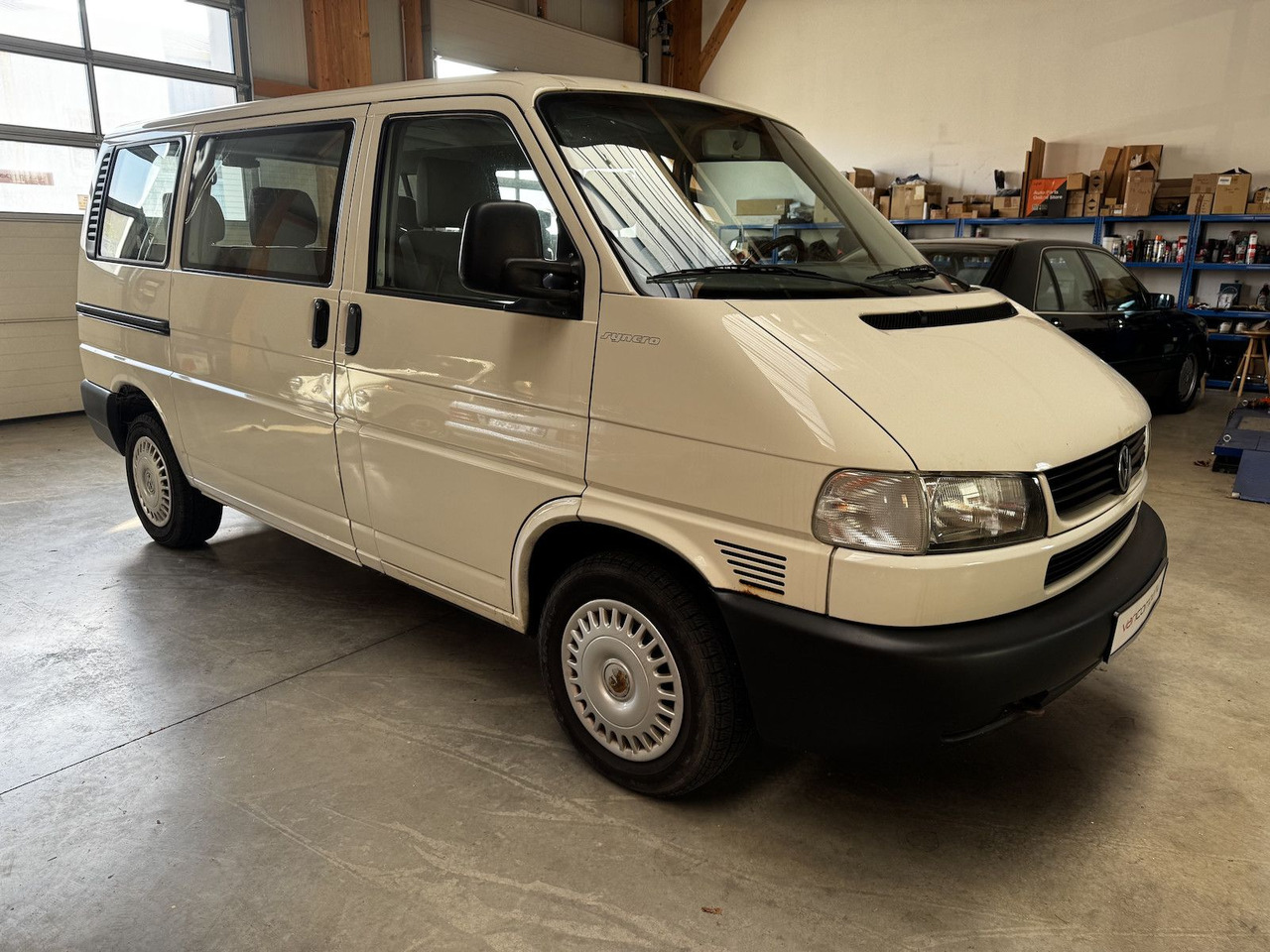 Volkswagen T4 Caravelle 2.5 TDI Syncro Sperre 1. Hand! - Coche familiar: foto 4 Volkswagen T4 Caravelle 2.5 TDI Syncro Sperre 1. Hand! - Coche familiar: foto 4
