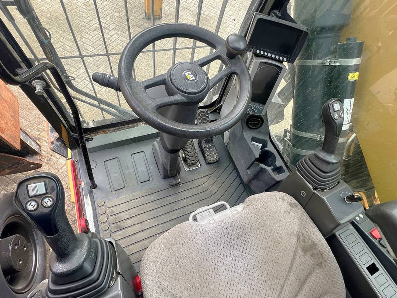Manipulador de materiales para transporte de basura Cat MH 3022    2015    CE: foto 11