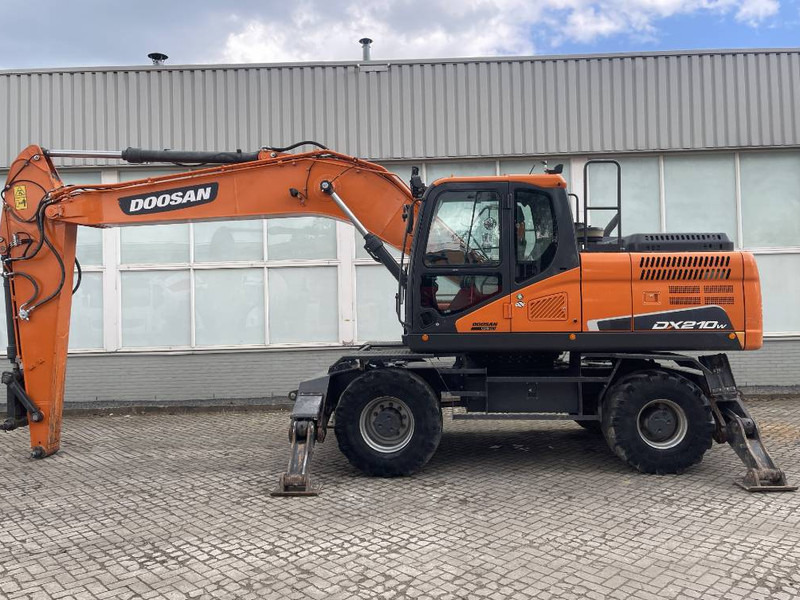 Doosan DX 210 W-5 2020 CE - Excavadora de ruedas: foto 1 Doosan DX 210 W-5 2020 CE - Excavadora de ruedas: foto 1