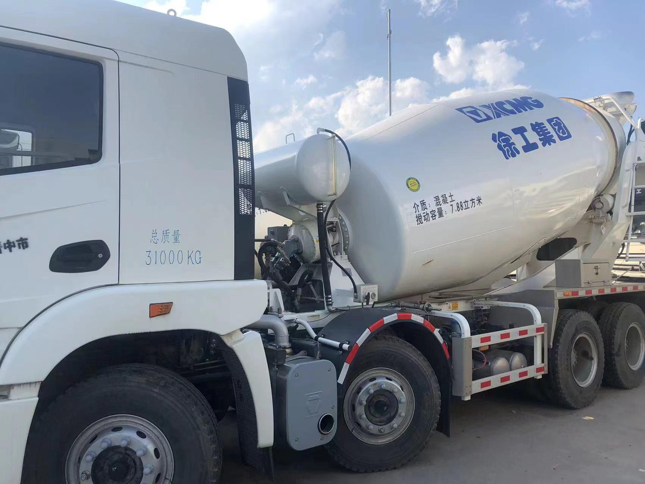 XCMG Official G12V 2021 Year 12m3 Used Concrete Mixer Truck for Sale - Camión hormigonera: foto 2 XCMG Official G12V 2021 Year 12m3 Used Concrete Mixer Truck for Sale - Camión hormigonera: foto 2