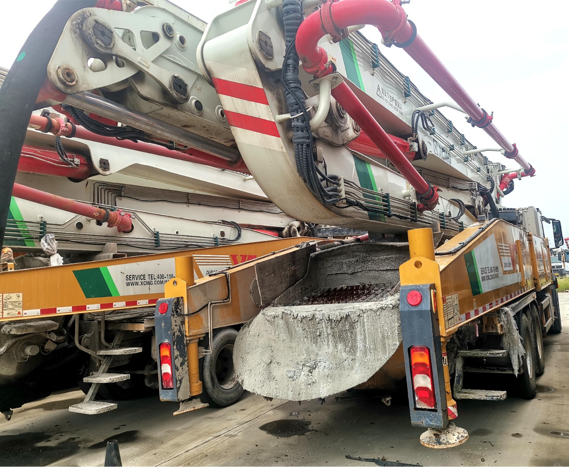 XCMG Official HB52V Used Mobile Concrete Pump 52m Truck Mounted Concrete Pump Price - Camión bomba de hormigón: foto 4 XCMG Official HB52V Used Mobile Concrete Pump 52m Truck Mounted Concrete Pump Price - Camión bomba de hormigón: foto 4