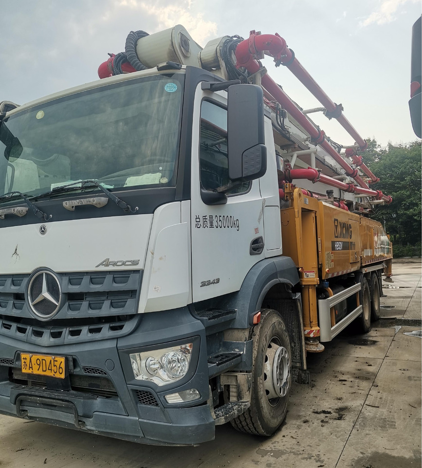 XCMG Official HB52V Used Mobile Concrete Pump 52m Truck Mounted Concrete Pump Price - Camión bomba de hormigón: foto 3 XCMG Official HB52V Used Mobile Concrete Pump 52m Truck Mounted Concrete Pump Price - Camión bomba de hormigón: foto 3