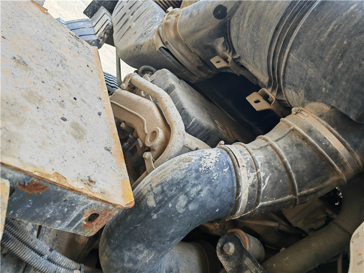 Camión bomba de hormigón XCMG Official Hb67V 2020 Year Heavy Duty 67m Used Concrete Pump Truck for Sale: foto 6