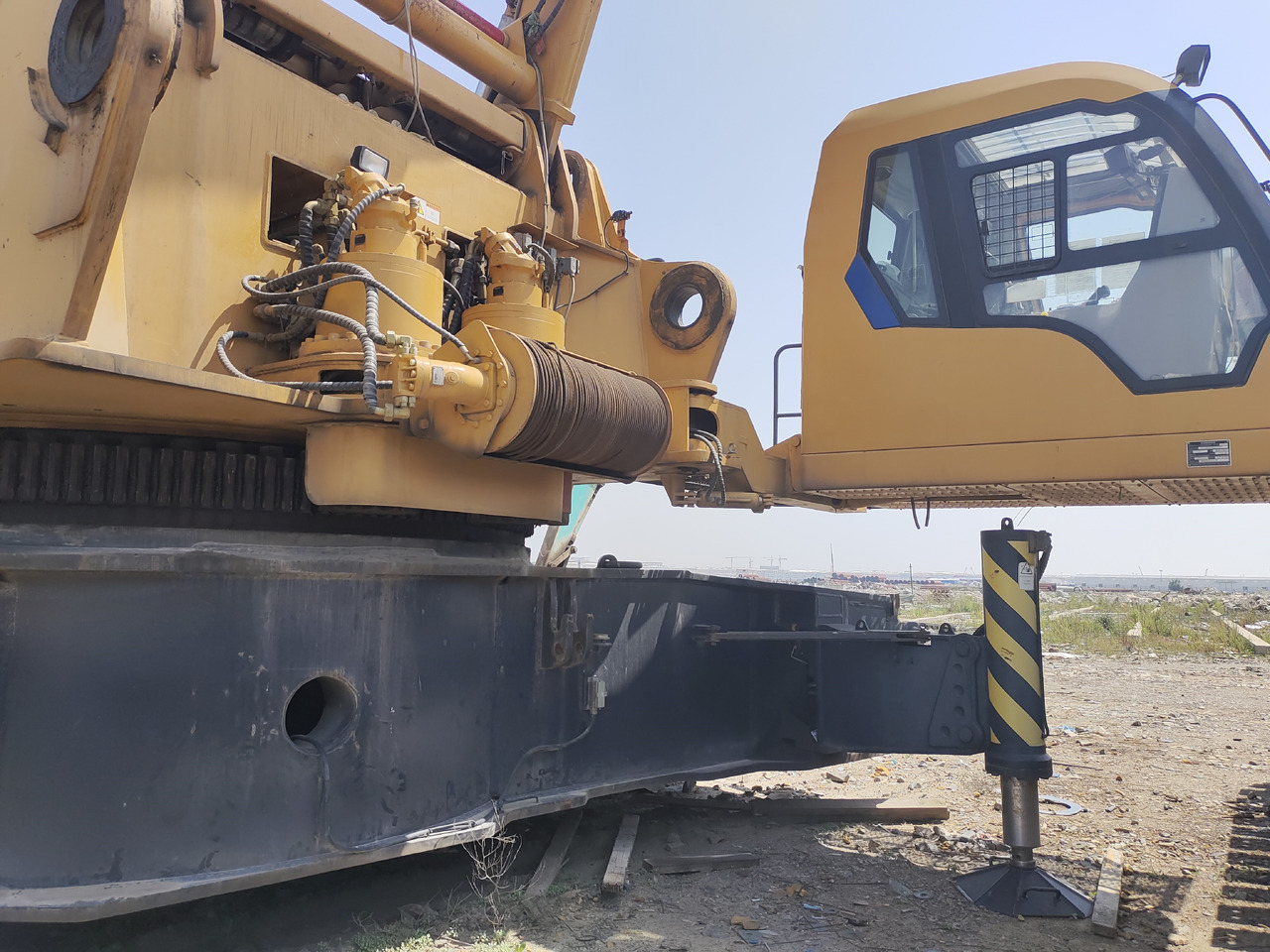 Grúa sobre orugas XCMG Official Hydraulic Lifting Crawler Crane XGC650 650 Used Mobile Crane Price For Sale: foto 9