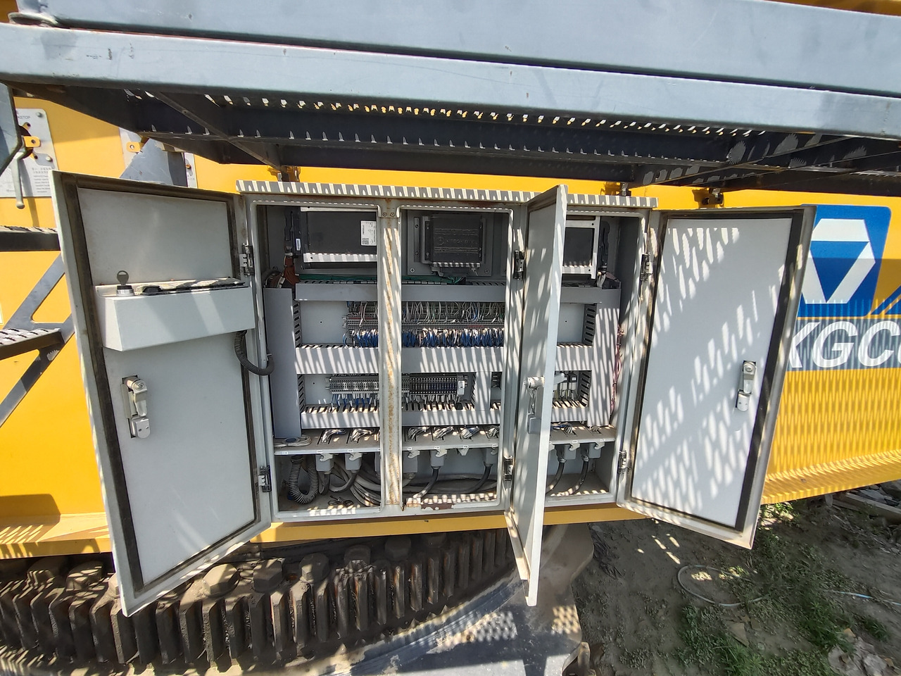 Grúa sobre orugas XCMG Official Hydraulic Lifting Crawler Crane XGC650 650 Used Mobile Crane Price For Sale: foto 6