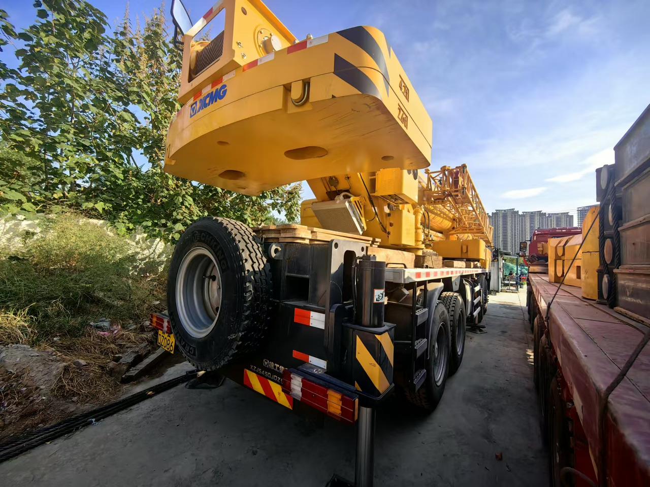 XCMG Official QY55K5C_2 Used Truck Mounted Crane 55ton Mobile Hydraulic Crane Price For Sale - Autogrúa: foto 4 XCMG Official QY55K5C_2 Used Truck Mounted Crane 55ton Mobile Hydraulic Crane Price For Sale - Autogrúa: foto 4