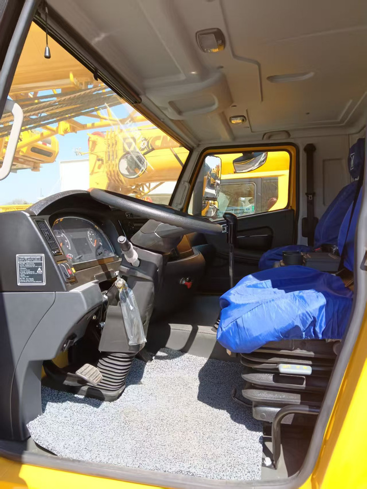 XCMG Official Second Hand 50 Ton Mobile Crane QY50K5D _5 Hydraulic Truck Mounted Crane Price For Sale - Autogrúa: foto 3 XCMG Official Second Hand 50 Ton Mobile Crane QY50K5D _5 Hydraulic Truck Mounted Crane Price For Sale - Autogrúa: foto 3