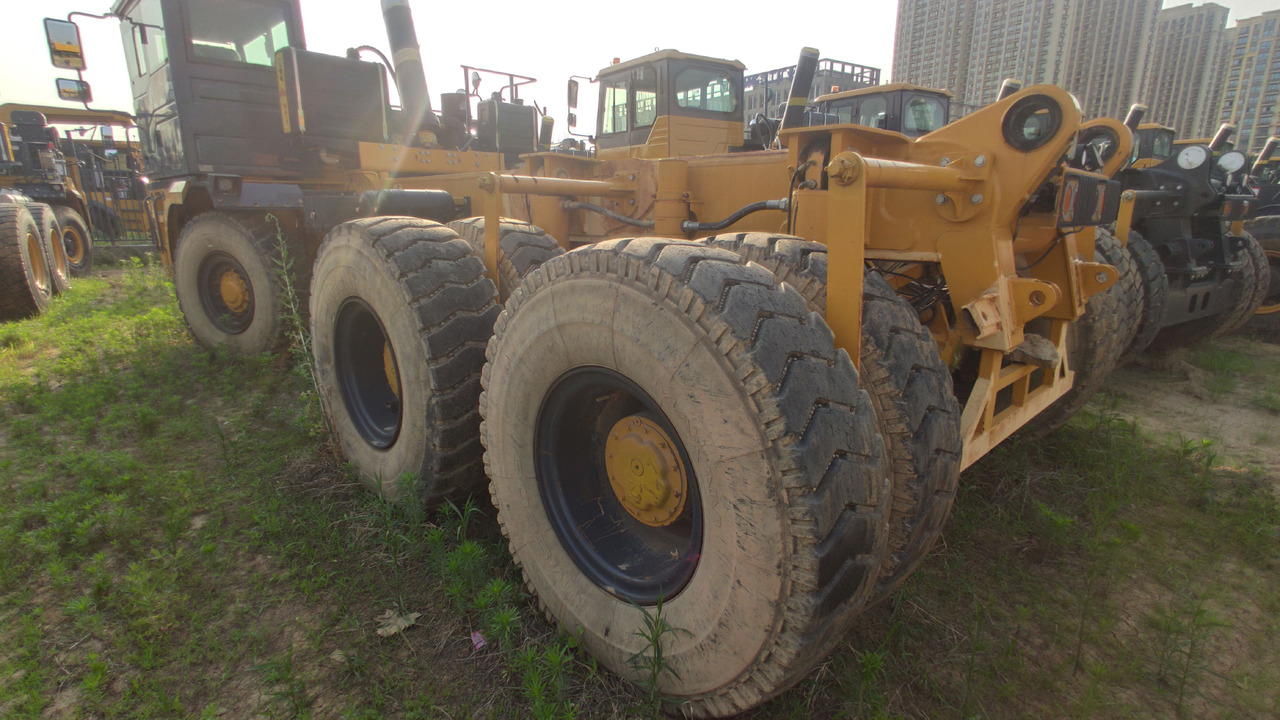 XCMG Official Second Hand 70 Ton 6x4 Dump Truck XDM80 China Tipper Trucks For Sale - Dúmper: foto 3 XCMG Official Second Hand 70 Ton 6x4 Dump Truck XDM80 China Tipper Trucks For Sale - Dúmper: foto 3