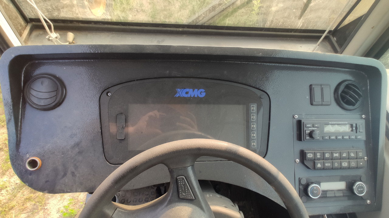 Leasing para  XCMG Official Second Hand 70 Ton 6x4 Dump Truck XDM80 China Tipper Trucks For Sale XCMG Official Second Hand 70 Ton 6x4 Dump Truck XDM80 China Tipper Trucks For Sale: foto 7