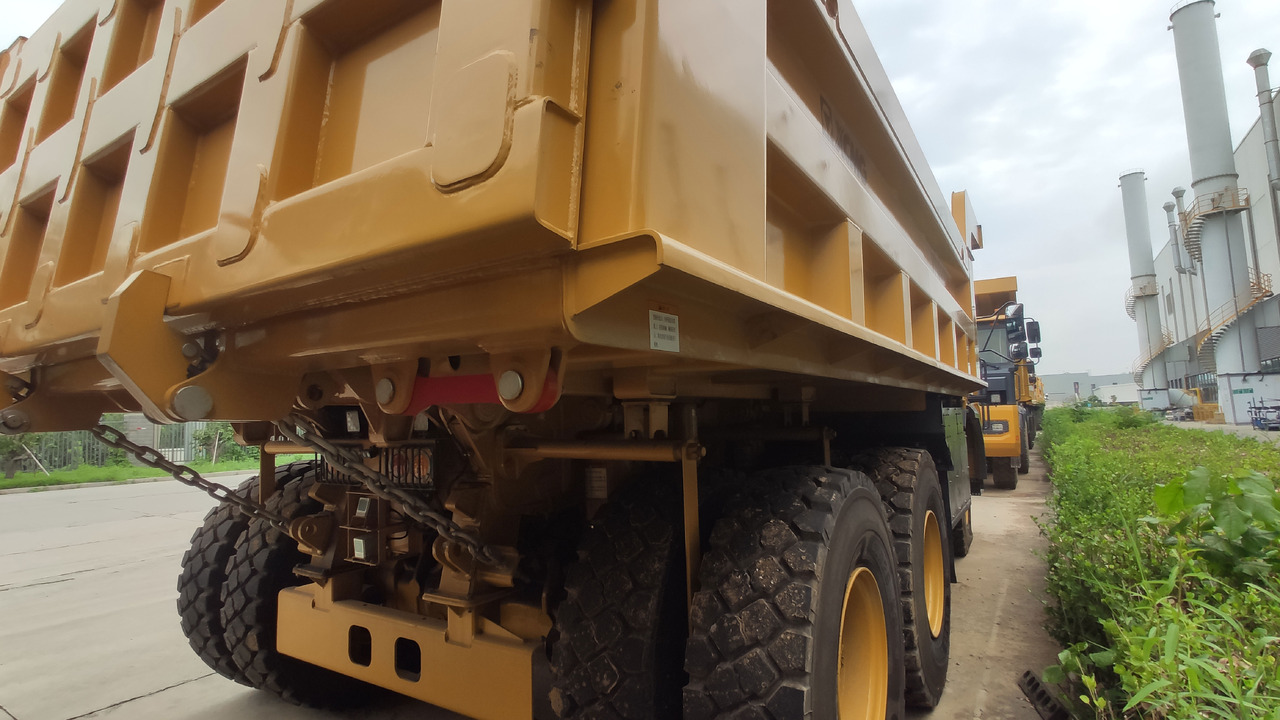 XCMG Official Second Hand Chinese Tipper Truck 72 Ton XDR80TE  Mining Dump Truck Price - Dúmper: foto 4 XCMG Official Second Hand Chinese Tipper Truck 72 Ton XDR80TE  Mining Dump Truck Price - Dúmper: foto 4