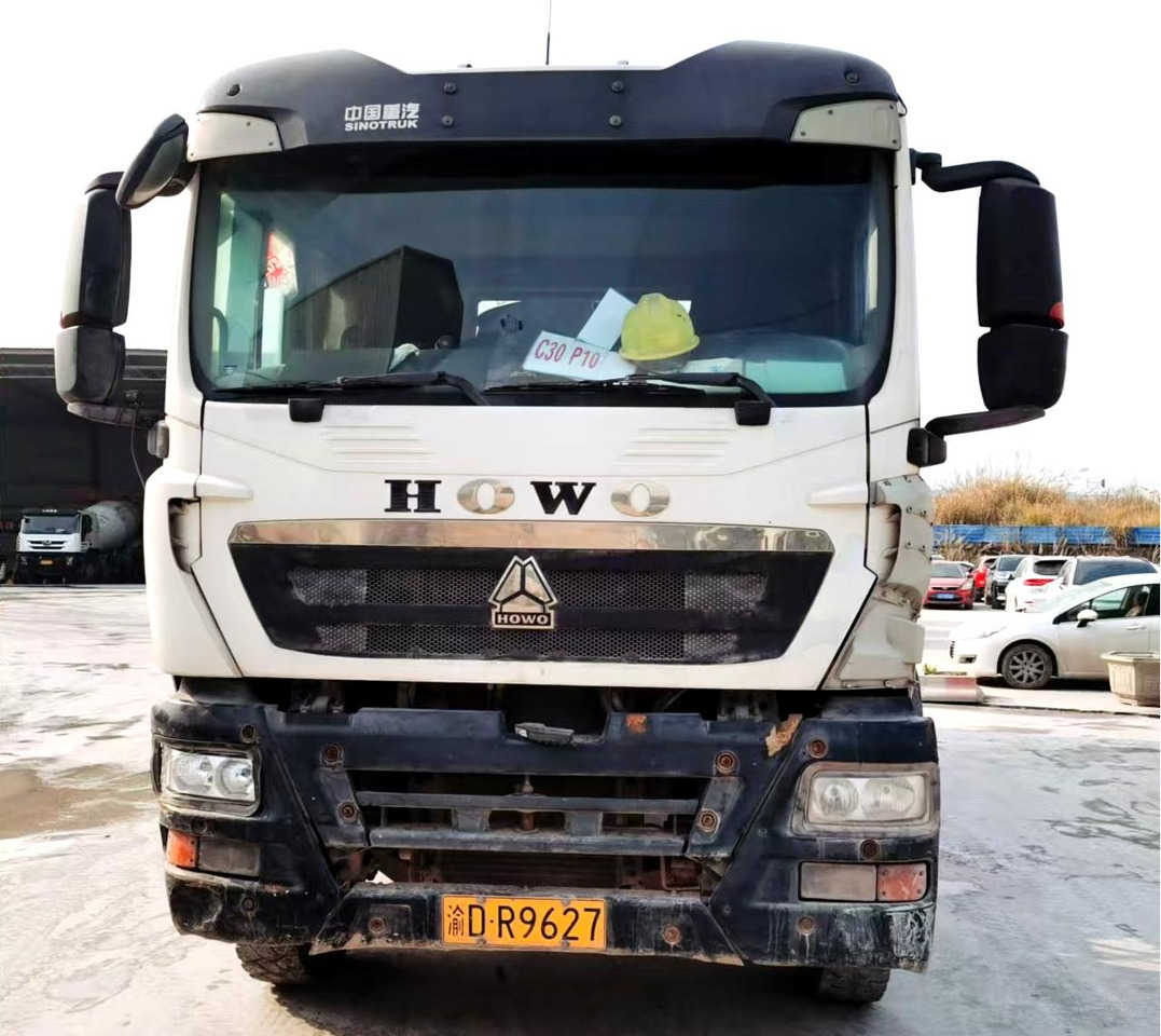 XCMG Official Second Hand G4804B HOWO Concrete Mixer Truck 12 Cubic Hydraulic Concrete Mixer Price List - Camión hormigonera: foto 3 XCMG Official Second Hand G4804B HOWO Concrete Mixer Truck 12 Cubic Hydraulic Concrete Mixer Price List - Camión hormigonera: foto 3