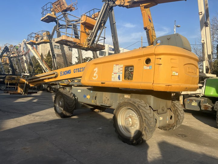 XCMG Official Second Hand Hydraulic Boom Lift GTBZ38S 38m Aerial Work Platform For Sale - Plataforma telescopica: foto 4 XCMG Official Second Hand Hydraulic Boom Lift GTBZ38S 38m Aerial Work Platform For Sale - Plataforma telescopica: foto 4
