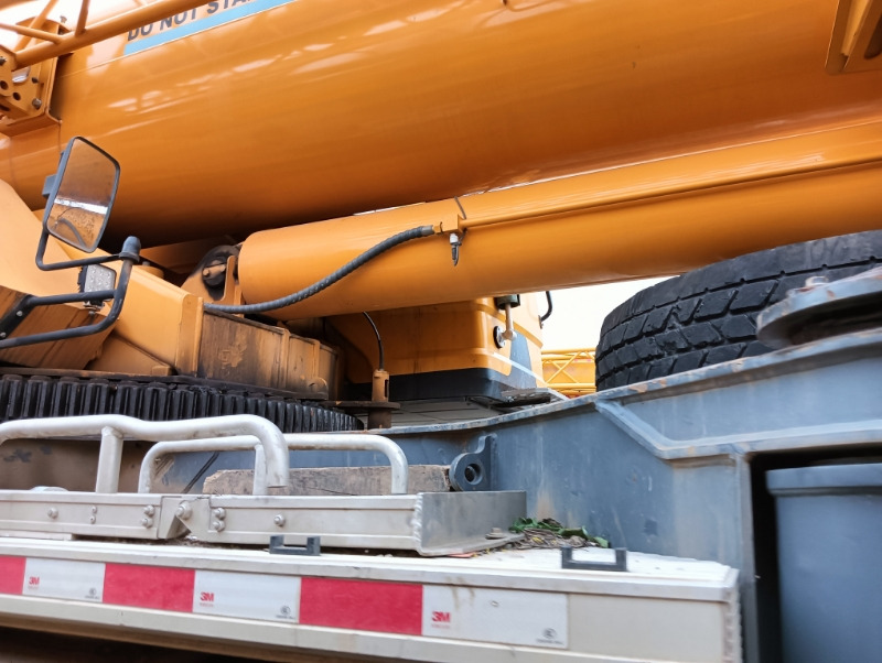 Autogrúa XCMG Official Second Hand Hydraulic Truck Crane XCT80L6 6-Section Arm Mobile Truck Crane For Sale: foto 6